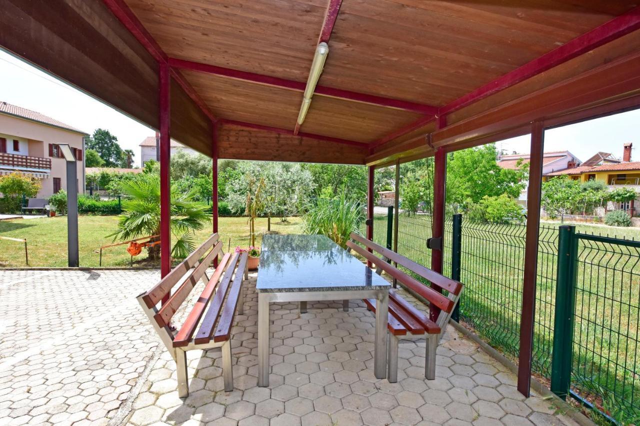 Apartments Elin Sofia Пореч Екстер'єр фото