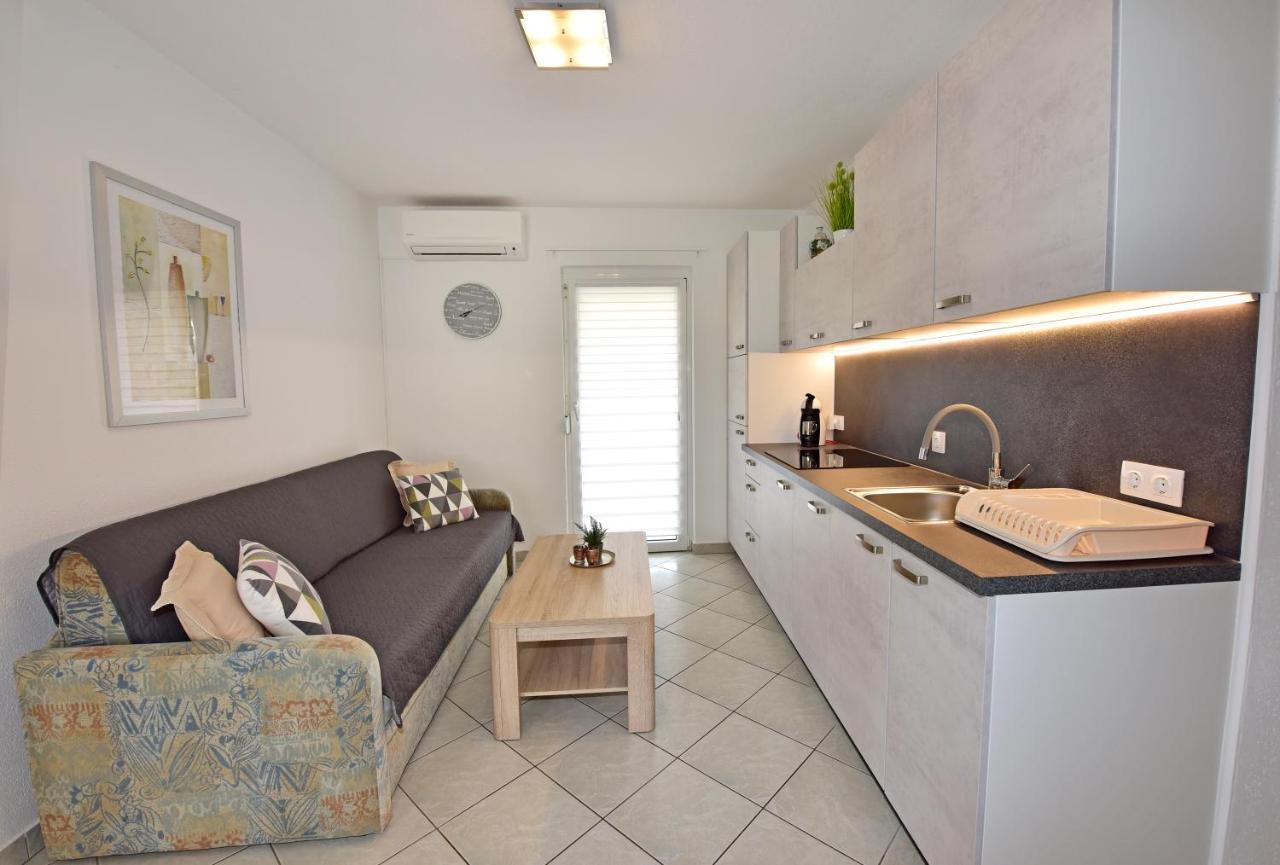 Apartments Elin Sofia Пореч Екстер'єр фото
