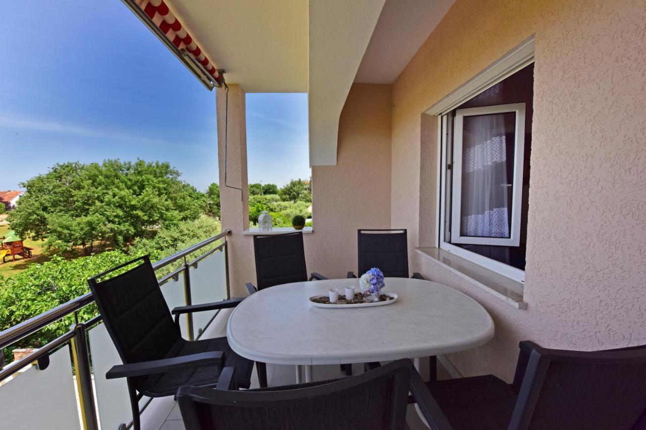 Apartments Elin Sofia Пореч Екстер'єр фото